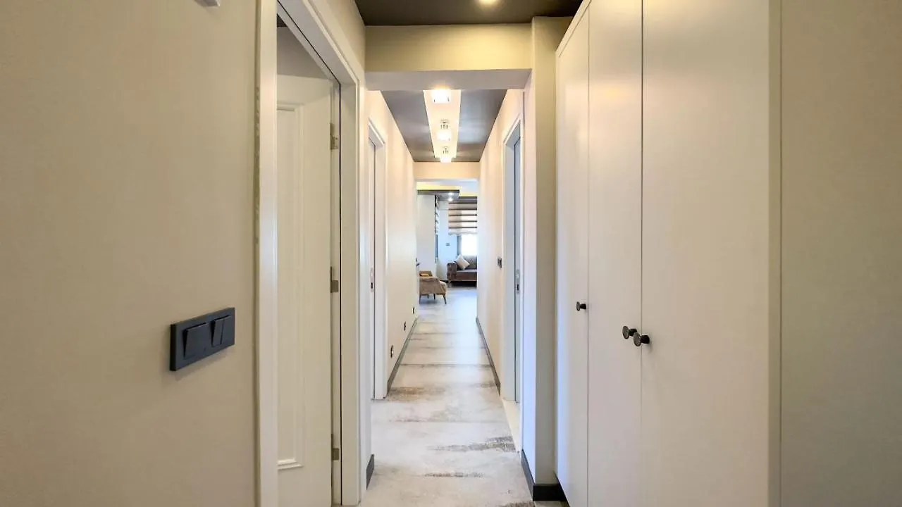 Palm Beach Apartment 쿠사다시